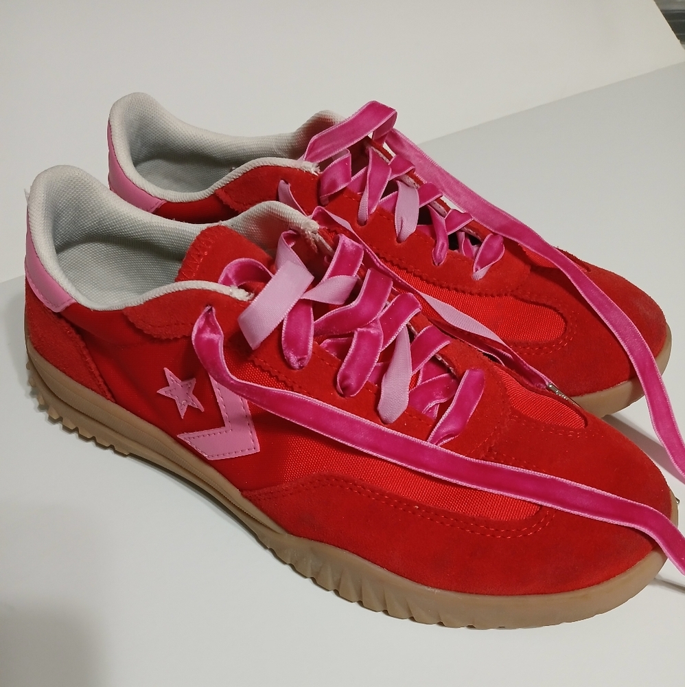 Womens 8.5 Converse Run Star Trainer Red Pink